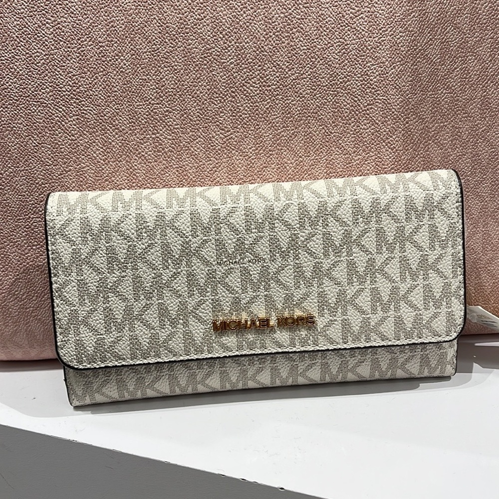 MICHAEL KORS JET SET TRV LARGE TRIFOLD VANILLA - Picture 3 of 16